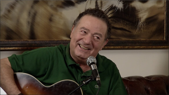 Məşhur türkiyəli müğənni üçüncü dəfə xərçəng xəstəliyinə tutuldu