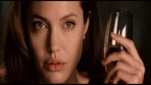 Ancelina Coli 39-cu doğum gününü qeyd edir