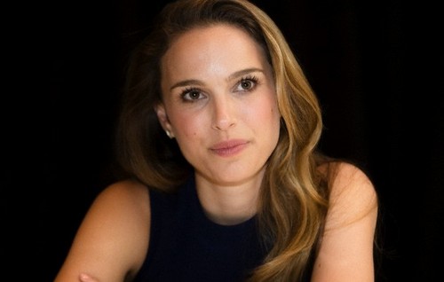 Natali Portman: “ Qadın üçün özünə əminlik çox vacibdir”