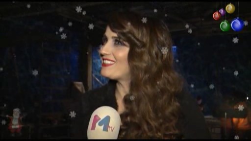 Şou əhlinin Yeni ilə aid şeir demək bacarıqları