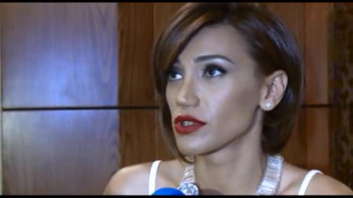 Röya Ayxan : “Mən nə qədər yansam da, sevəcəm”