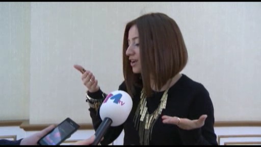 Ayan: “Özünə hörmət etməyi bacaran biri ilə evlənərəm”