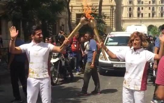 Röya Ayxan və Abbas Bağırov Avropa oyunlarının məşəlini daşıyıblar