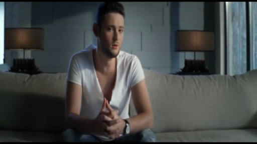 Eldar Qasımov səhrada fotosessiya etdirib 