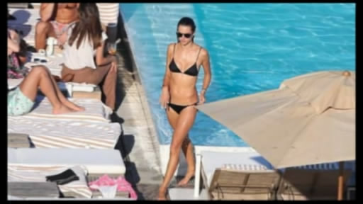 Alessandra Ambrosio vətəni Braziliyada dincəlir 