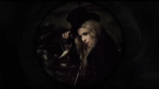  Madonna oğlu ilə birlikdə velosiped sürdü