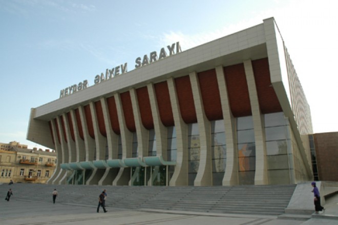Məşhurlar “Ötən ilin nəğmələri” konsertində bir araya gələcək