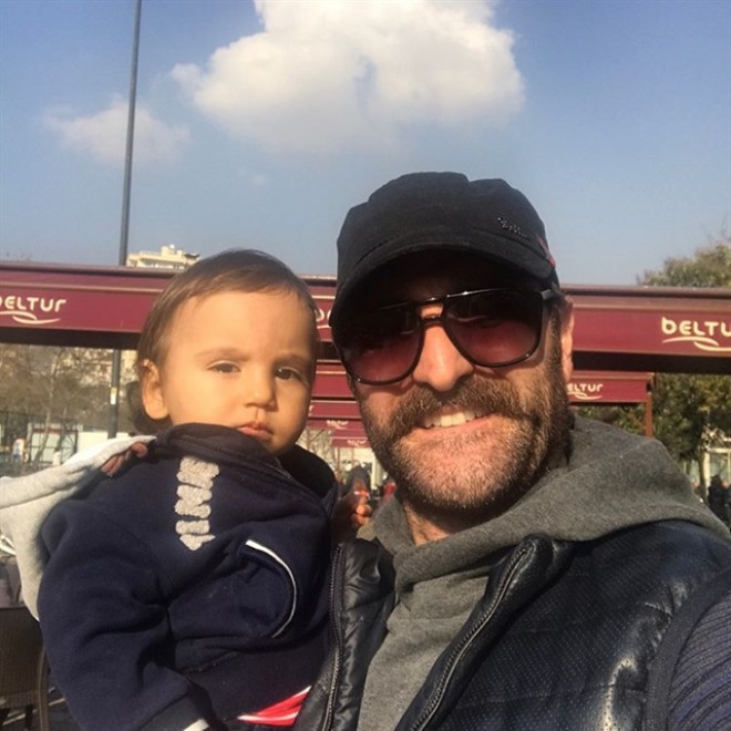 Aktyorun doğulacaq körpəsi üçün atalıq məşqi