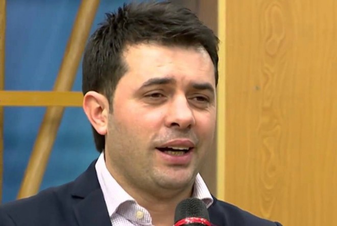 Rəvan Qarayev: “Çox sadə olmaq insanın başına bəla gətirir”