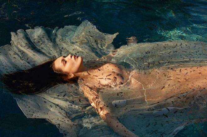 Bella Hadid: “Müsəlman olduğum üçün fəxr edirəm”