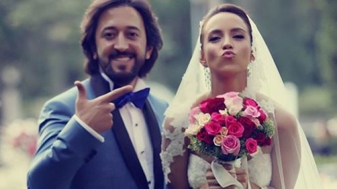 Məşhur cütlüyün əkizlərinin cinsiyyəti bəlli oldu