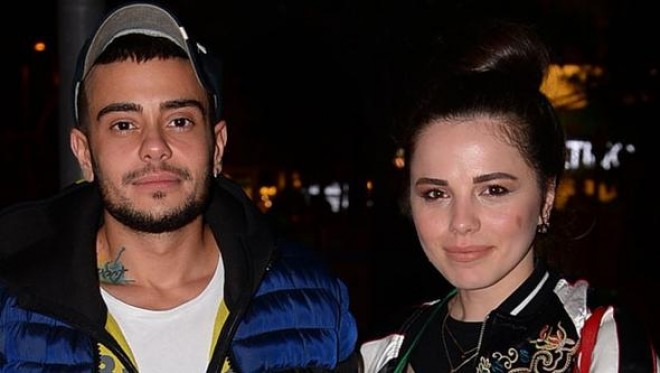 Cinsiyyətini dəyişən aktrisa nişanlısı ilə - foto