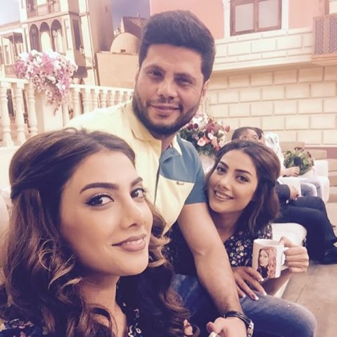 Sevil-Sevincdən Zaura: “Xəstəxanada yanına gəlib başının altına 5 manat qoya bilmədik, ona görə də…”