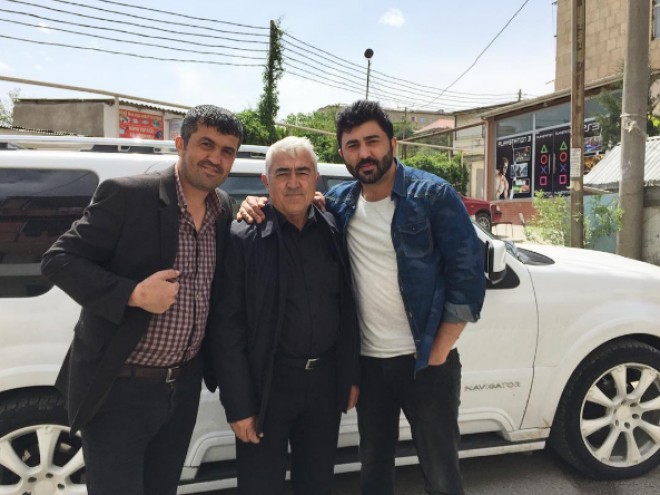 Vüqar Muradov atası və qardaşı ilə - foto