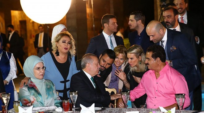 Boşanan Mustafa və Gülbən prezidentin verdiyi iftar süfrəsinə çağırılmadılar