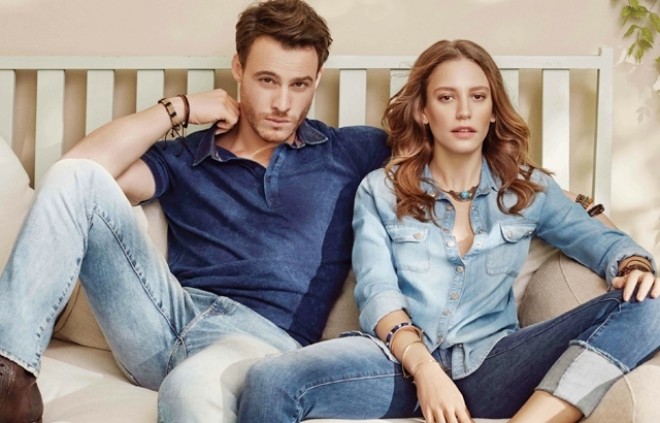 Kerem Bürsin Serenayla bacısının toyunda - foto
