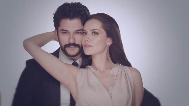Bu da Fahriyenin xına gecəsində Burakın şousu - video