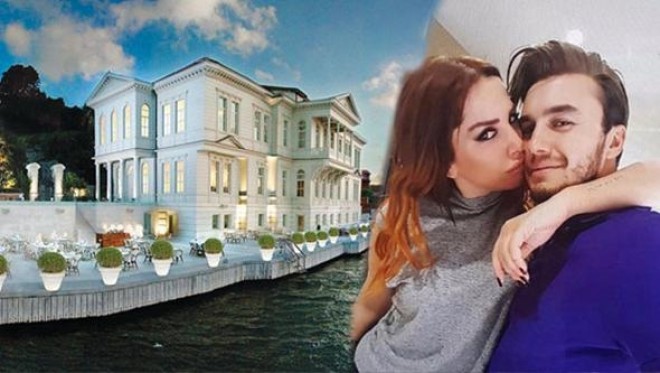 Ceceli sevgilisi ilə oteldə qalır - foto