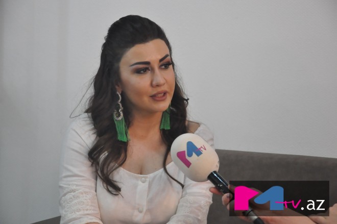 Fatimə Fətəliyeva: “Bir Allah bilir ki, mən oriyental rəqsi ifa edəndə anam nələr çəkirdi” – fotolar