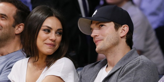 Eşton Kaçer Mila Kunisi ilk dəfə 14 yaşında öpüb