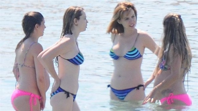 Aktrisanın hamilə olduğu iddia edilir