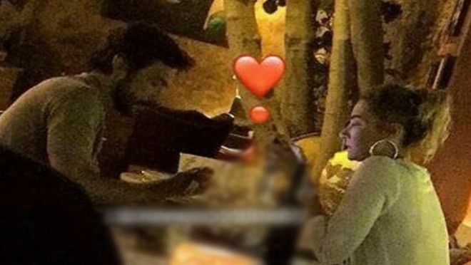 Sıla sevgilisi ilə romantik şam yeməyində - foto