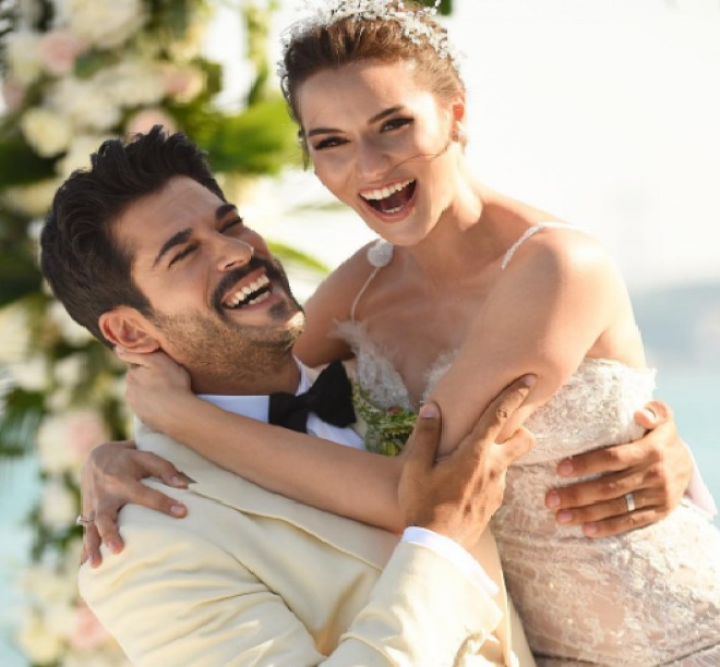 Burak və Fahriye balayı üçün Maldivə getdi