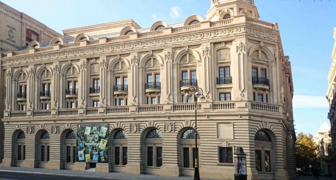 Musiqili Teatrın kollektivi Tehrana yola düşüb