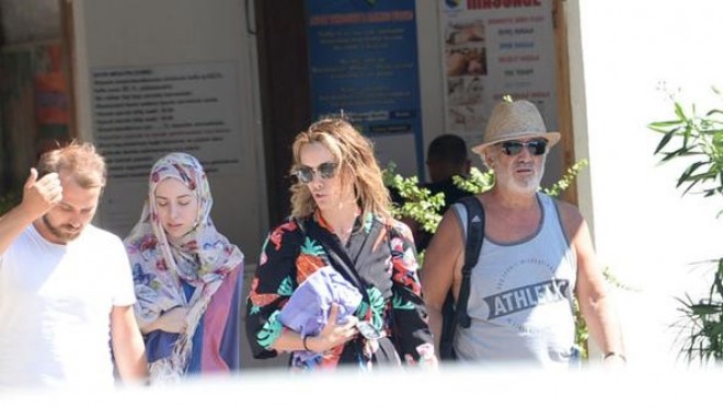 &nbsp;“Arka sokaklar”ın aktrisasının bikini qorxusu