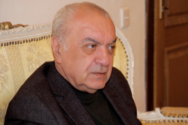 Əməliyyat olunan xalq artisti Bakıya qayıtdı