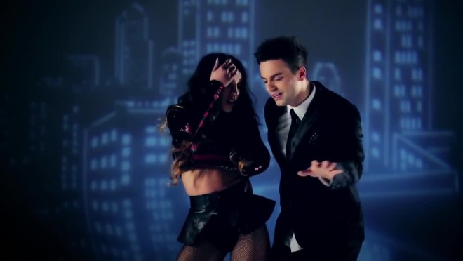 &nbsp;Albaniyalı müğənni Renkanın videosunu paylaşdı - foto