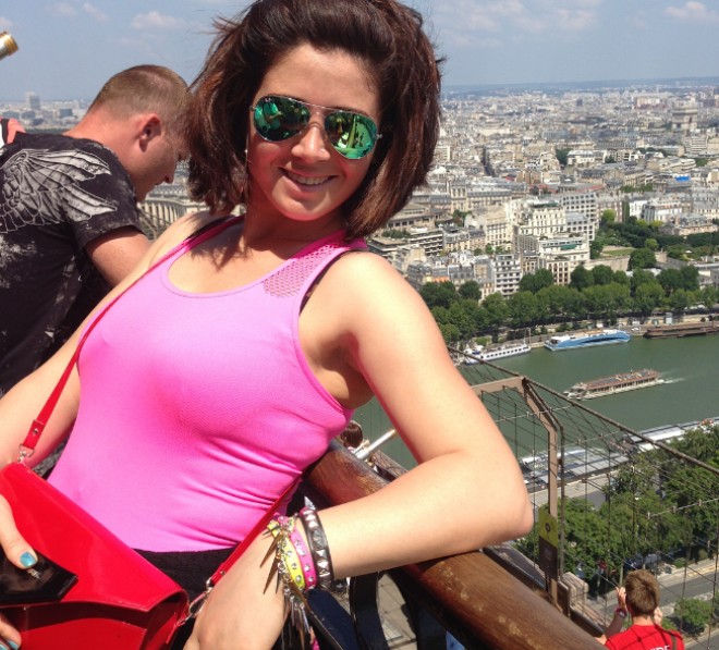 Elnarənin 4 il əvvəlki halı - foto