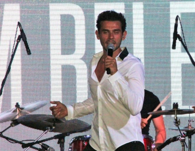 Aktyordan sevənlərinə müjdə