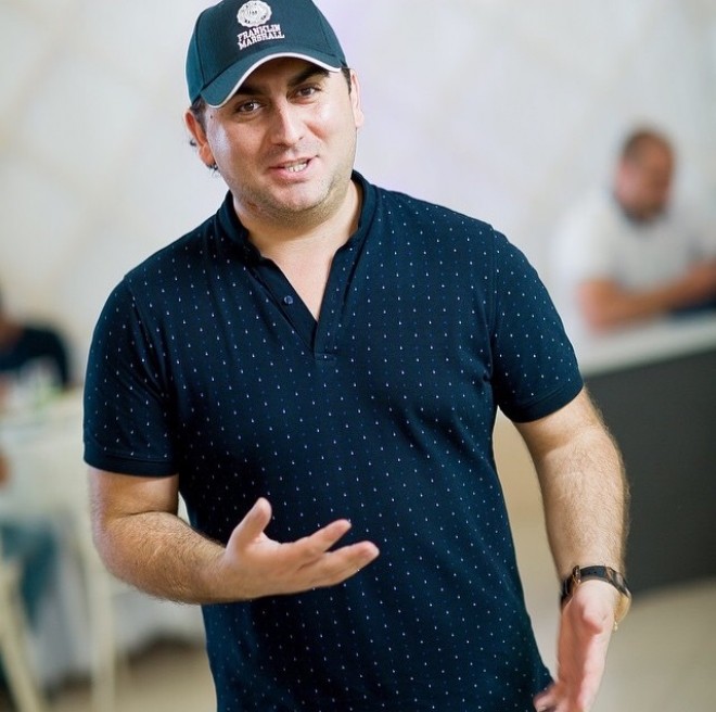 Tolik: “Həyatda necə istəyirsən yaşa, amma...”