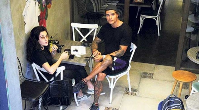 Serenaydan açıqlama: "Sevgili deyilik dostuq"