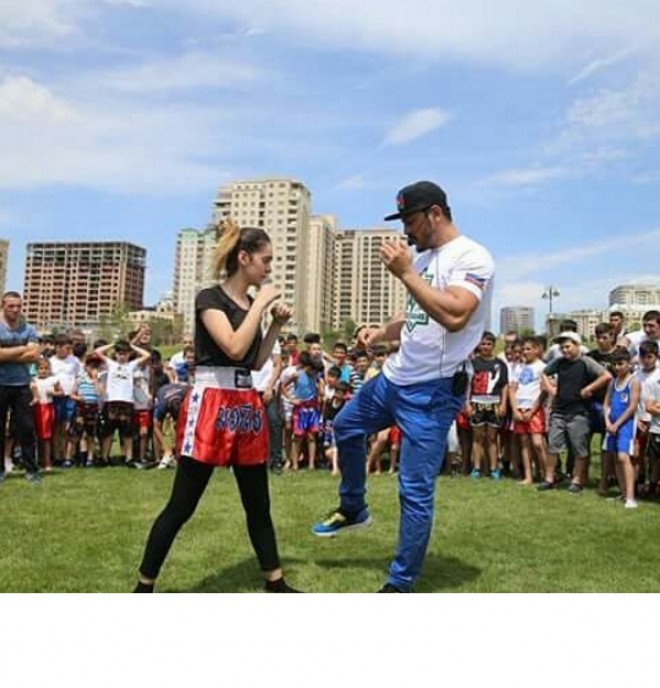 Heydər Əliyev Mərkəzinin parkında növbəti tədbir