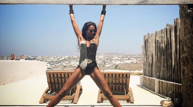 Modeli “Tarzan”a bənzətdilər