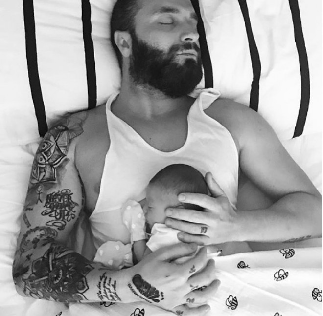 Berkayın qızı ilə ilk fotosu&nbsp;