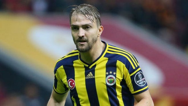 Canerden sevgilisinə: "Sənin ağzını, burnunu yeyim"