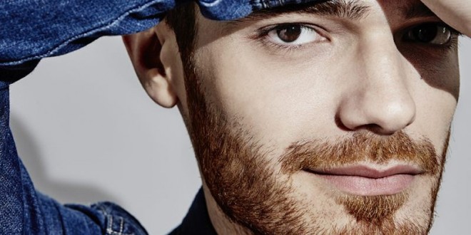 Elnur Hüseynov: "Şəxsi həyatım var, bəzən görüşürəm"