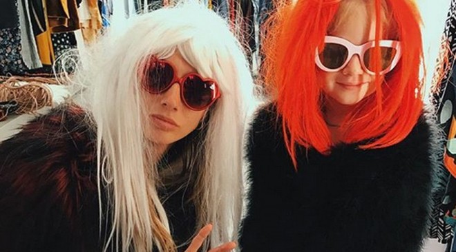 Acunun qızının əyləncəli görüntüsü