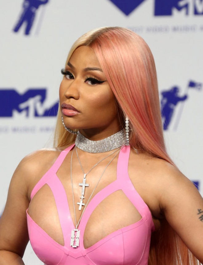 Niki Minaj tədbirə elə geyindi ki... - foto