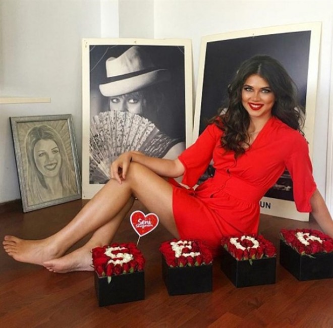 Aktrisanın yeni sevgilisi - foto