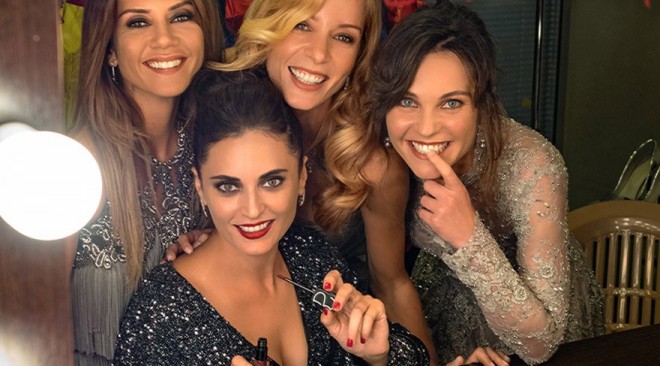 Məşhurlar eyni serialda