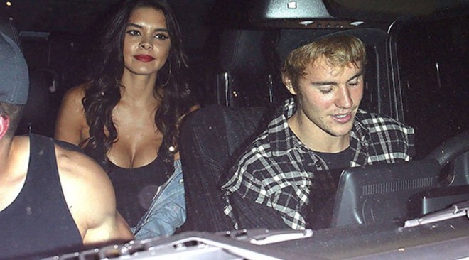 Castin Biber sevgilisi ilə - foto