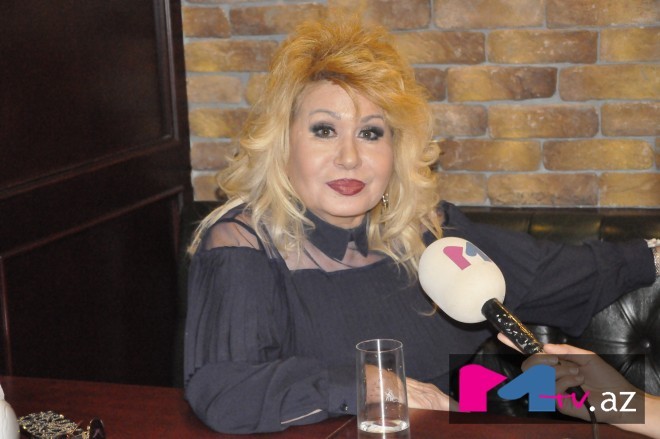 Xalq artistinin “Yalan dünya”sı - video