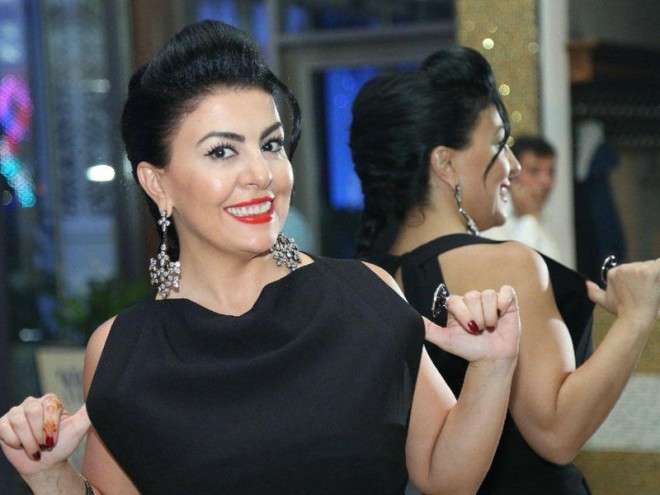 "Dəblə ayaqlaşmıram, saçım ağarıb"&nbsp;- Aşıq Samirənin MUZ TV Azərbaycan-a etirafı