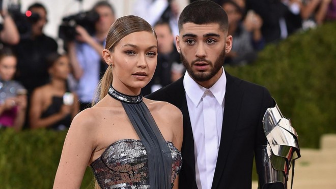 Cici Hadid sevgilisi ilə əl-ələ - foto