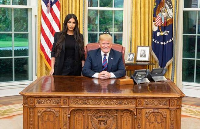 Tramp Kim Kardaşyanla görüşüb - foto