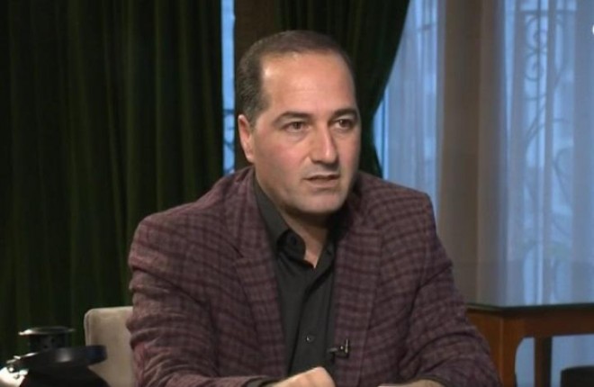 Müğənninin evindən oğurluq olub